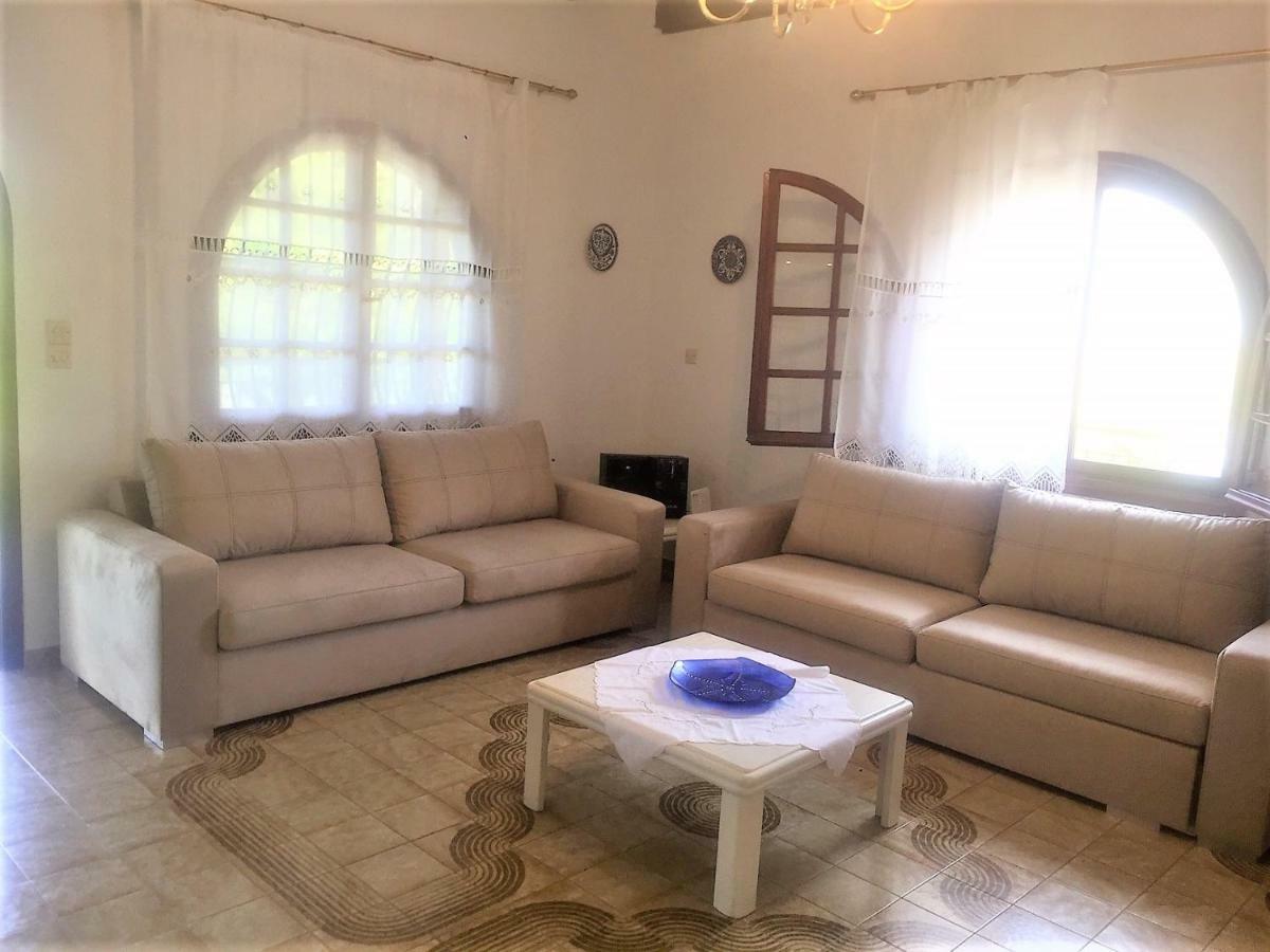 Katerina'S Holiday Home Kриопиги Екстериор снимка